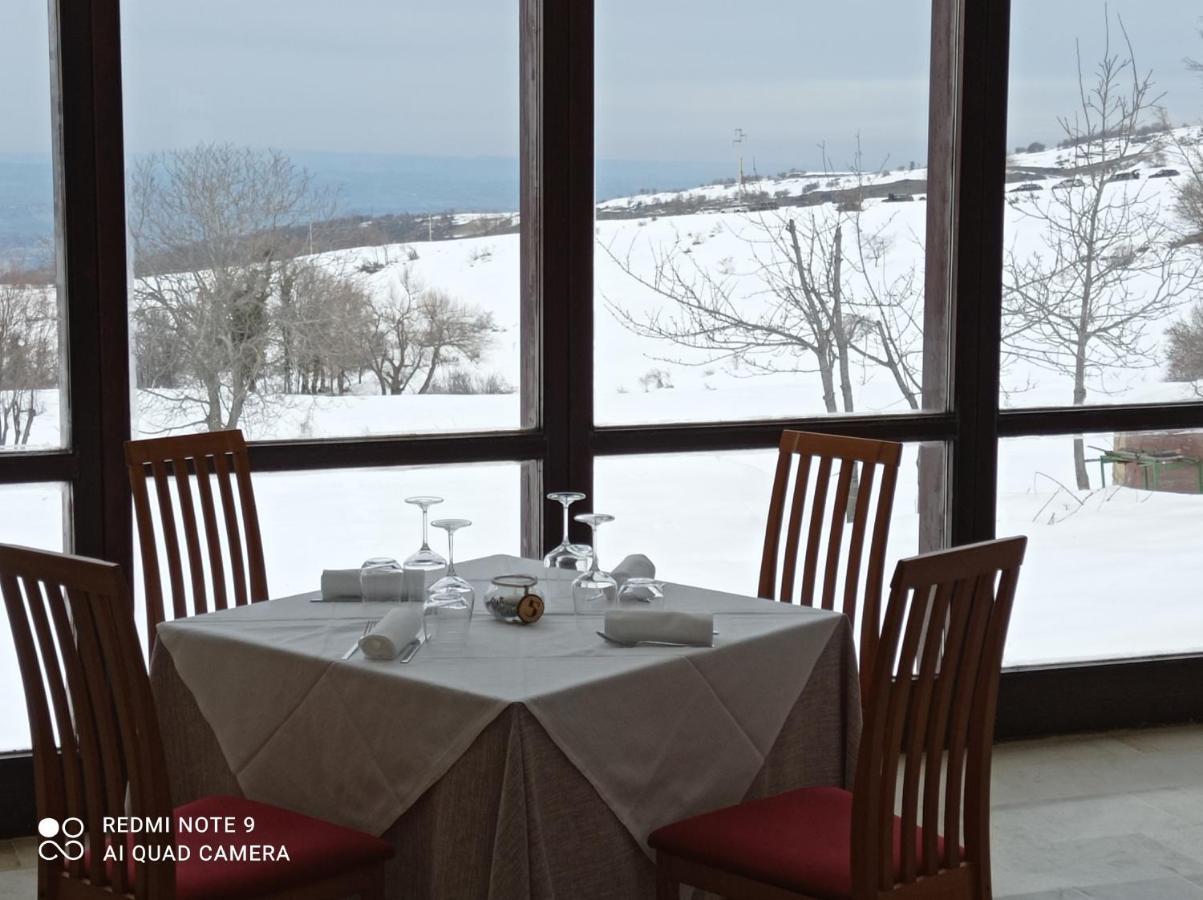 Terrae Eremis: Ristorante, Bar, B&B Roccamorice Zewnętrze zdjęcie